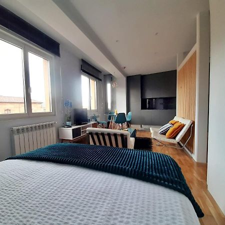 Apartamento Wamba - La Catedral Apartment Овиедо Екстериор снимка