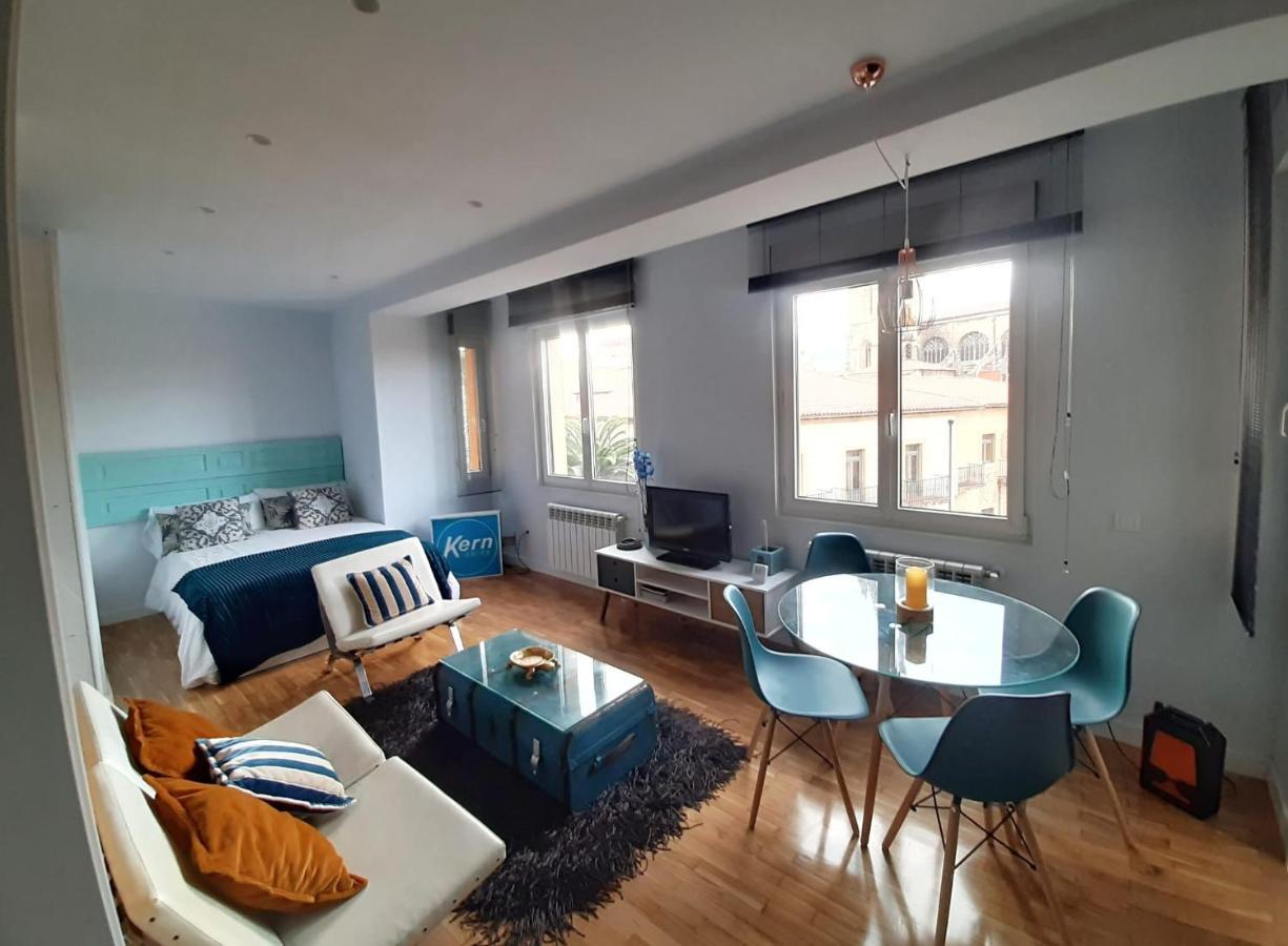 Apartamento Wamba - La Catedral Овиедо Екстериор снимка